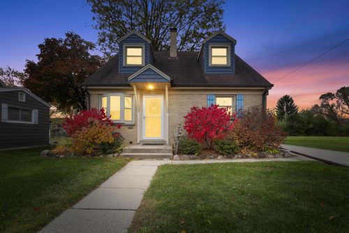 12729 W Derby Place, Butler, WI, 53007 | Card Image