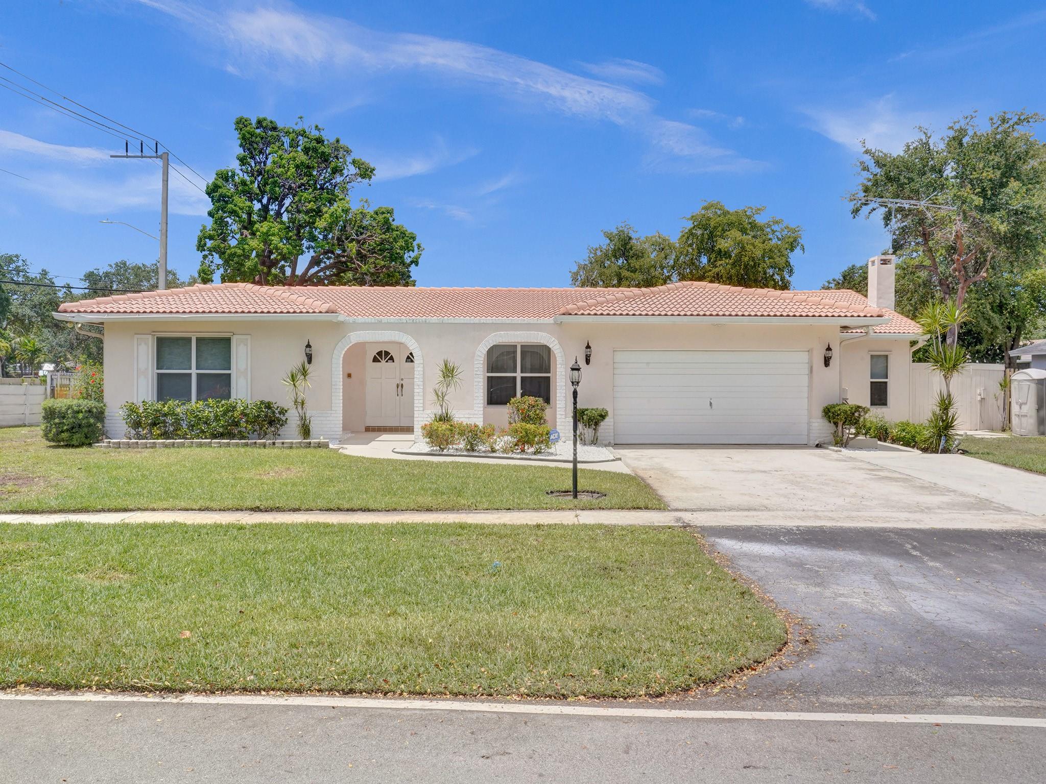 69th Ave, Plantation, FL 33317
