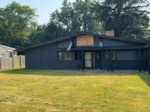 1718 Chelsea Cir, Flint, MI, 48503-4706 | Card Image