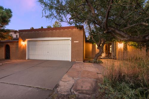 3020 Matador Dr Ne, Albuquerque, NM, 87111-5621 | Card Image