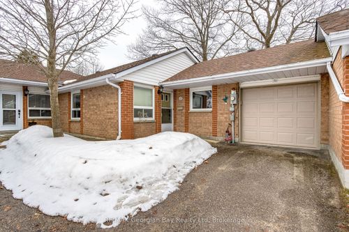 70-696 King Street, Midland, ON, L4R5B6 | Card Image
