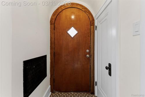 3976 Three Mile Dr, Detroit, MI, 48224-3606 | Card Image