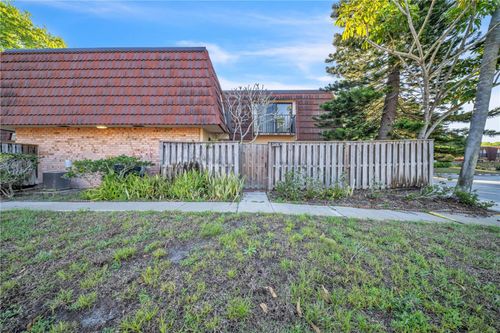 2605 10th Ct, PALM HARBOR, FL, 34684-3835 | Card Image