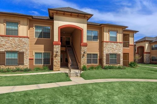 202 Aquero Blvd, Laredo, TX, 78045-4167 | Card Image