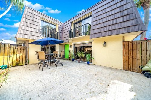 310 3rd Ct, Palm Beach Gardens, FL, 33410-5103 | Card Image