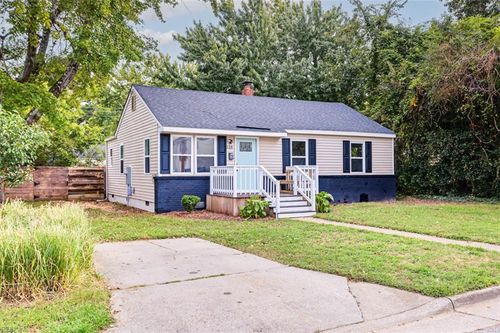 518 Randolph Rd, Newport News, VA, 23601-4445 | Card Image
