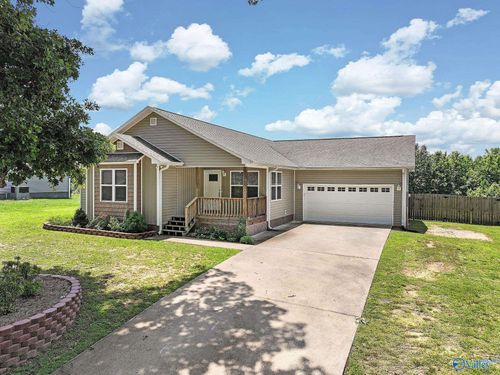105 Cumberlind Dr, Guntersville, AL, 35976-7316 | Card Image