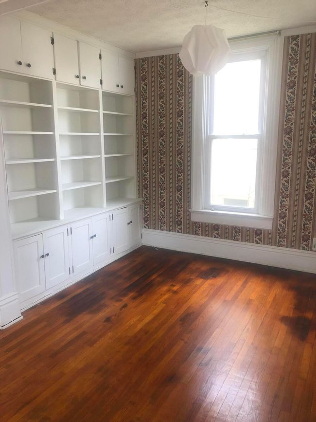 69 W High St, House other with 3 bedrooms, 2 bathrooms and null parking in Mount Gilead OH | Image 6
