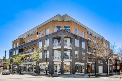 212-3201 W Leland Ave, Chicago, IL, 60625-8360 | Card Image