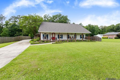 10427 Durmast Dr, Greenwell Springs, LA, 70739-5004 | Card Image
