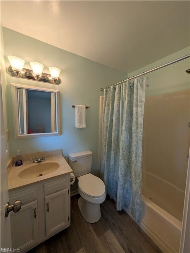APT-107 - 225 A View Ave, House attached with 2 bedrooms, 2 bathrooms and null parking in Norfolk VA | Image 10