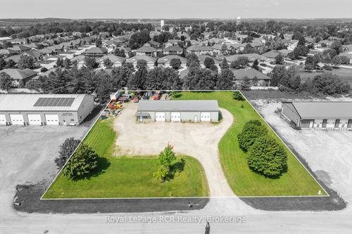 74 14th Ave, Hanover, ON, N4N3V9 | Card Image