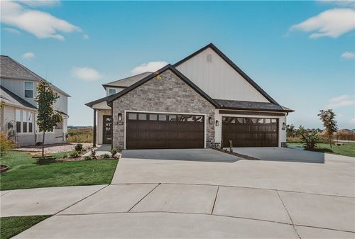 2909 Sw Hampshire Ave, Bentonville, AR, 72713-5158 | Card Image