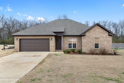 72 W Blue Heron Dr, Killen, AL, 35645-7588 | Card Image