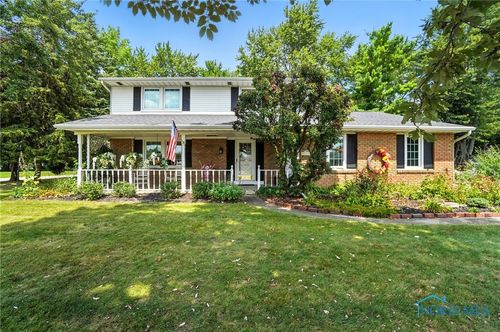 715 Spruce St, Wauseon, OH, 43567-1807 | Card Image