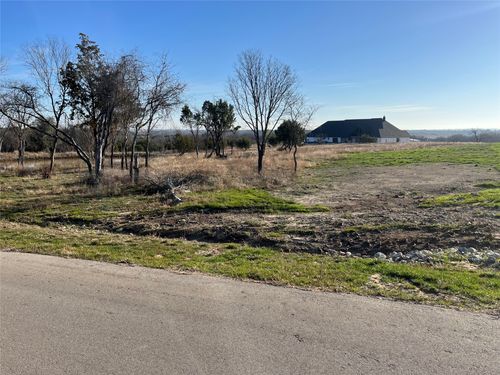 216 Dan Russell Bnd, Weatherford, TX, 76087-1611 | Card Image