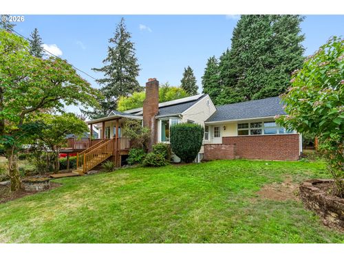 1929 Ne Adams St, Camas, WA, 98607-1031 | Card Image