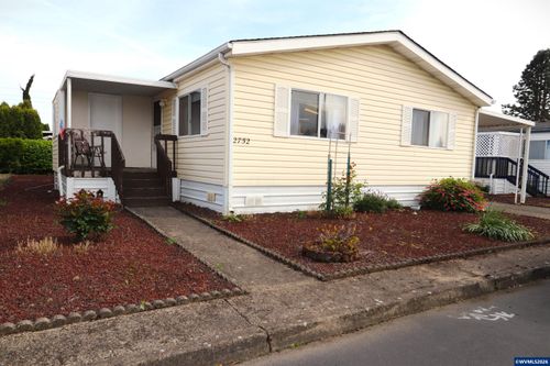 2752 Oakland Loop Se, Salem, OR, 97317-6257 | Card Image