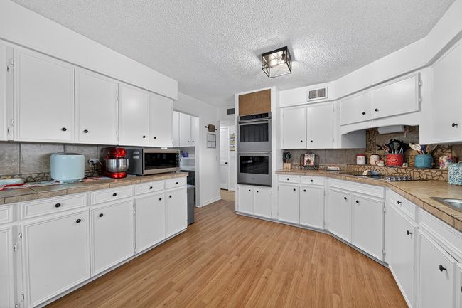 2421 State Highway 137, House other with 4 bedrooms, 3 bathrooms and 4 parking in Lenorah TX | Image 17
