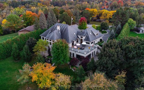 111 Manitou Dr, King City, ON, L7B1E7 | Card Image
