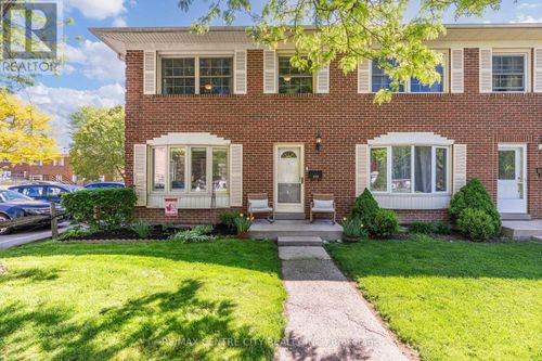 320 Homestead Crt, London, ON, N6G2E9 | Card Image