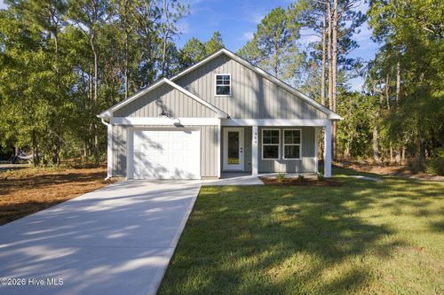 484 Cherokee Rd, Southport, NC, 28461-9201 | Card Image