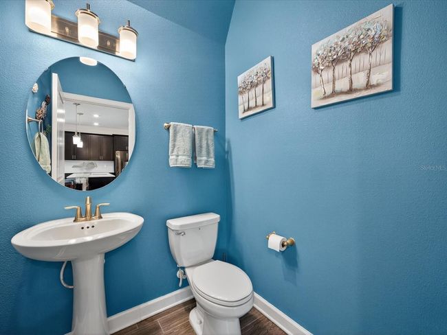 Powder Room for Guests | Image 17