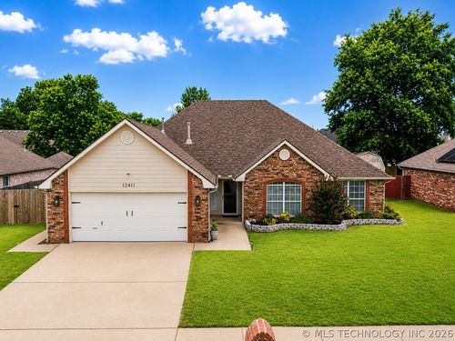 12411 E 80th Ct N, Owasso, OK, 74055-6255 | Card Image