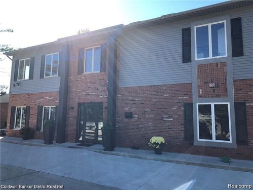 1362 W Huron St, Waterford, MI, 48328-3678 | Card Image
