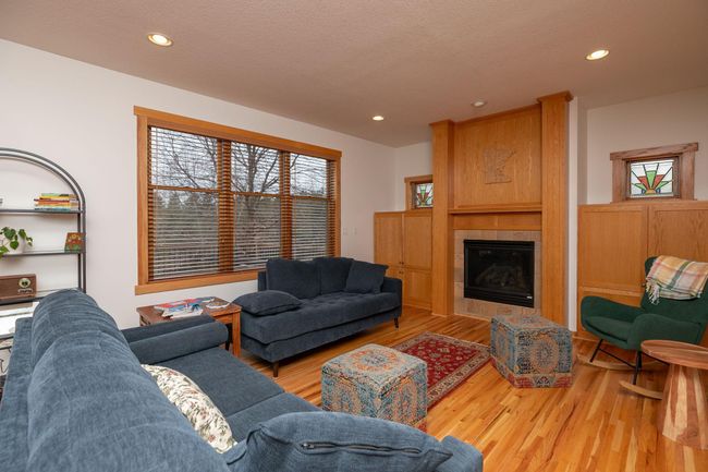 7-web-or-mls-07-Living Room.jpg | Image 7