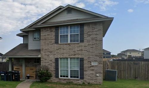 4121 Mcfarland Dr, College Station, TX, 77845-4077 | Card Image