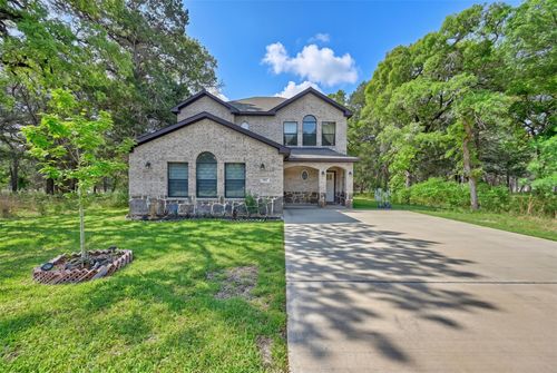 305 Pinehurst Dr, New Ulm, TX, 78950-2387 | Card Image