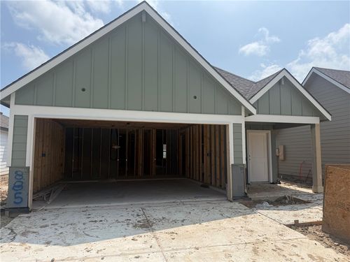 885 Lady Bird Ln, College Station, TX, 77845 | Card Image