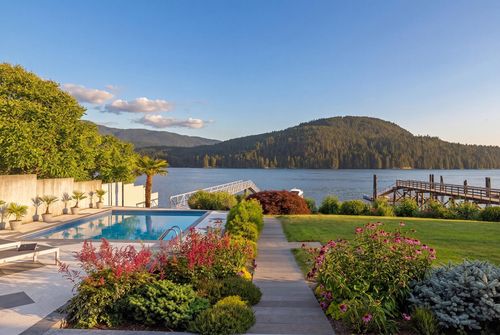 588 Lowry Lane, North Vancouver, BC, V7G1R3 | Card Image