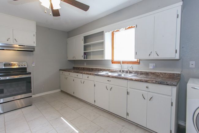 2004 State St, House other with 2 bedrooms, 1 bathrooms and 1 parking in Big Spring TX | Image 11