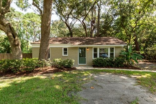 1126 Pauline Ave, Charleston, SC, 29412-4028 | Card Image