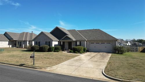72 Tallahatchie Dr, Wetumpka, AL, 36093-3370 | Card Image