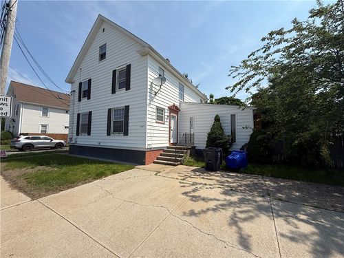 1122 Pawtucket Ave, Rumford, RI, 02916-1809 | Card Image
