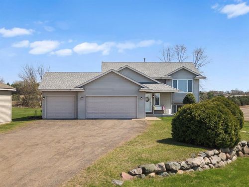 919 189th Ave, New Richmond, WI, 54017-7525 | Card Image