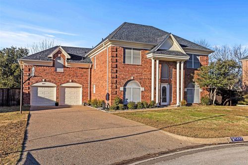 1317 Concho Dr, Benbrook, TX, 76126-4262 | Card Image