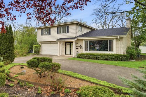 75 Eastwood Dr, Deerfield, IL, 60015-5007 | Card Image