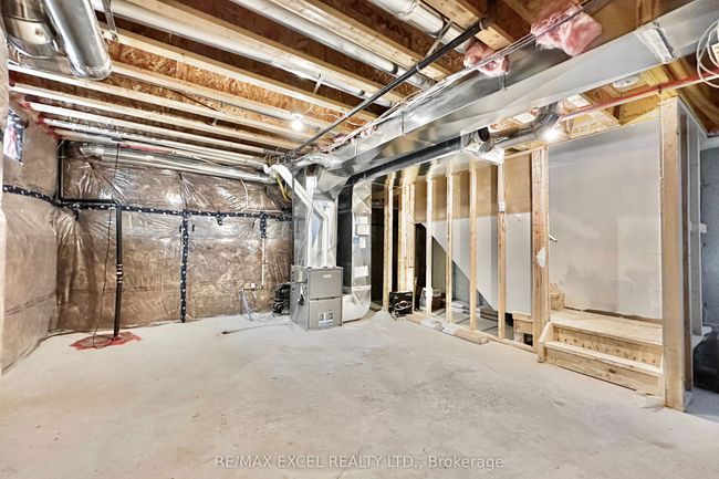 28 Alan Francis Lane, House attached with 3 bedrooms, 4 bathrooms and 1 parking in Markham ON | Image 32