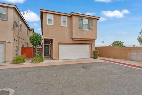 207-277 Bloomington Ave, Rialto, CA, 92376-6493 | Card Image