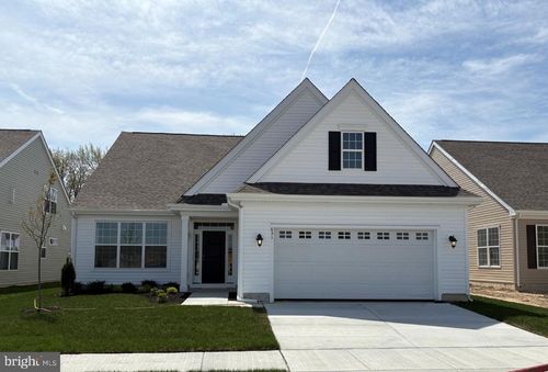 631 Resort Blvd, DOVER, DE, 19904-2011 | Card Image