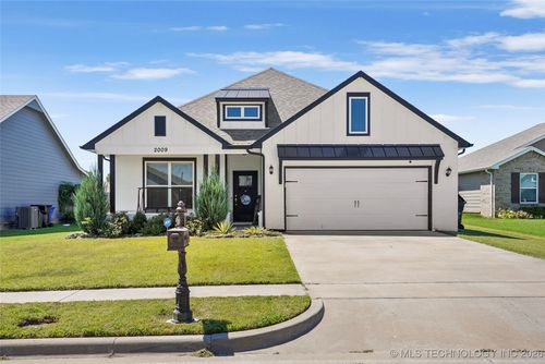 2009 W Huntsville Ct, Broken Arrow, OK, 74011-6248 | Card Image