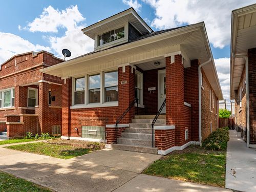 2234 Gunderson Ave, Berwyn, IL, 60402-2466 | Card Image