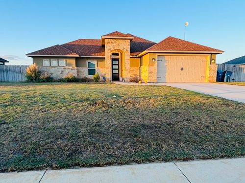 1704 Vista View Dr, Pleasanton, TX, 78064-4508 | Card Image
