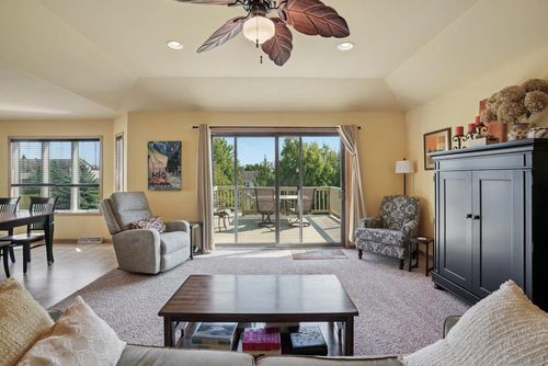 W1433 Stoney Brook Court, Ixonia, WI, 53036 | Card Image