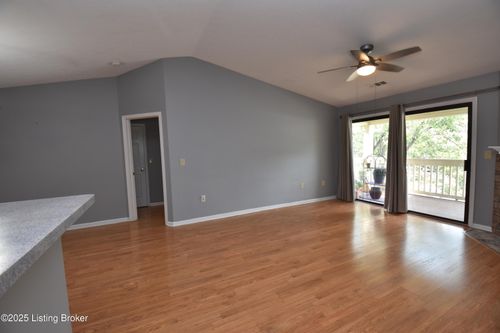 unit-207-3805 Yardley Ct, Louisville, KY, 40299-7358 | Card Image