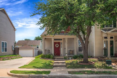 10512 Astor Dr, Fort Worth, TX, 76244-8551 | Card Image